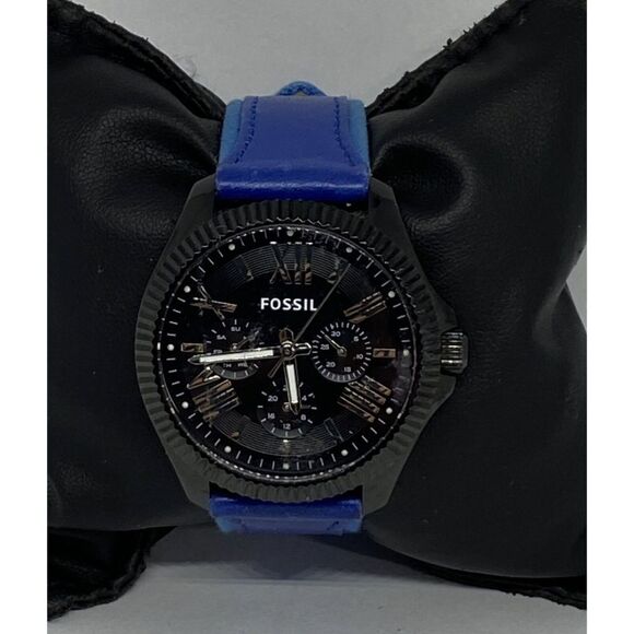 Fossil AM4591 Women's Blue Leather Analog Black Dial Quartz genuine Watch XX353 - Picture 1 of 12